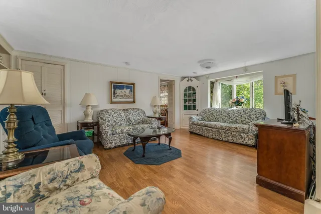 $899,000 | 1556 River Road, Titusville, NJ 08560