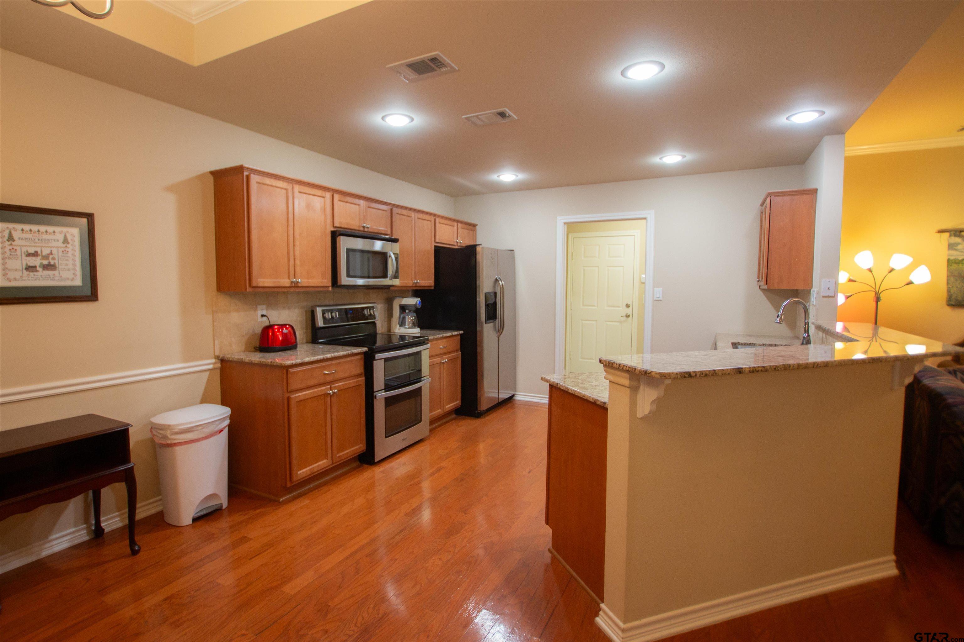 421 West Cumberland Road, Unit 1401 Tyler, TX 75703 - Photo 8 of 29