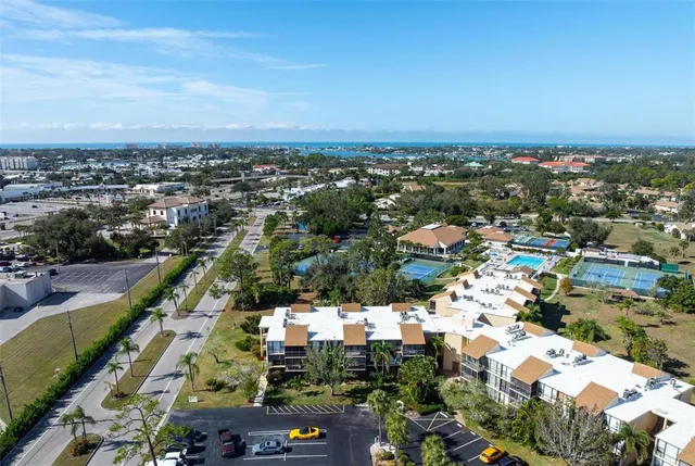 $167,000 | 612 Bird Bay Drive South, Unit 313, Venice, FL 34285