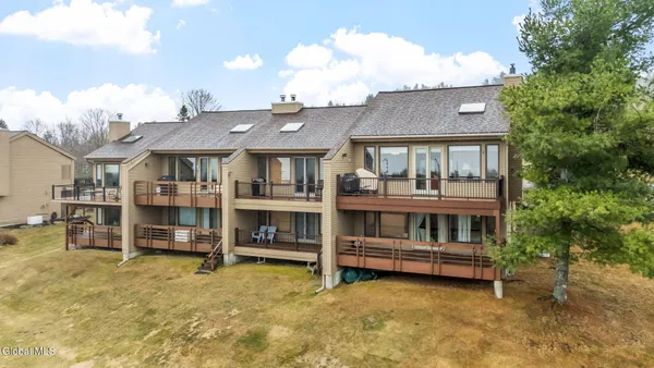 $550,000 | 441 Lockhart Mountain Road, Unit 54, Queensbury, NY 12845