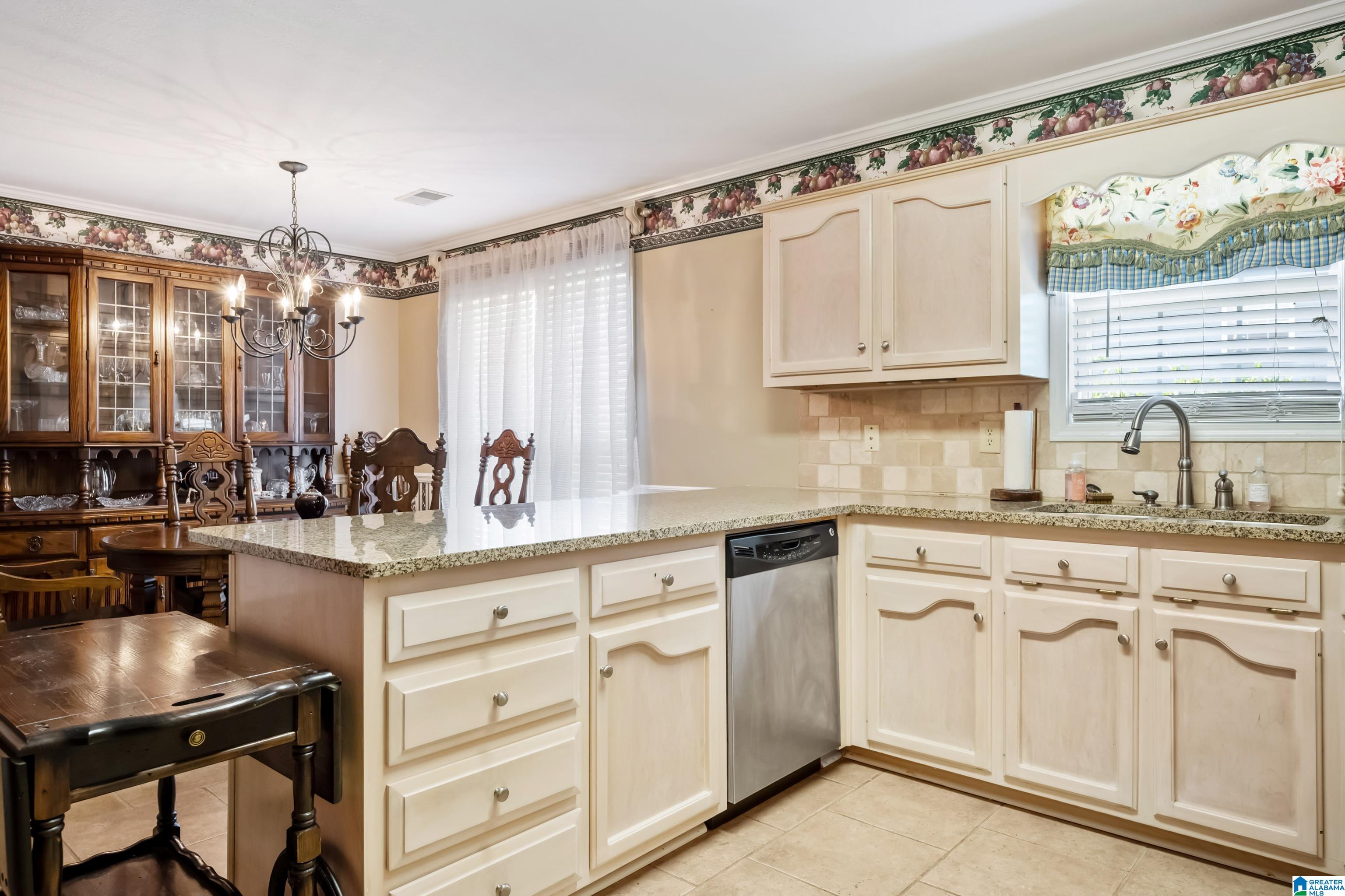 124 Belvedere Place Alabaster, AL 35007 - Photo 8 of 27