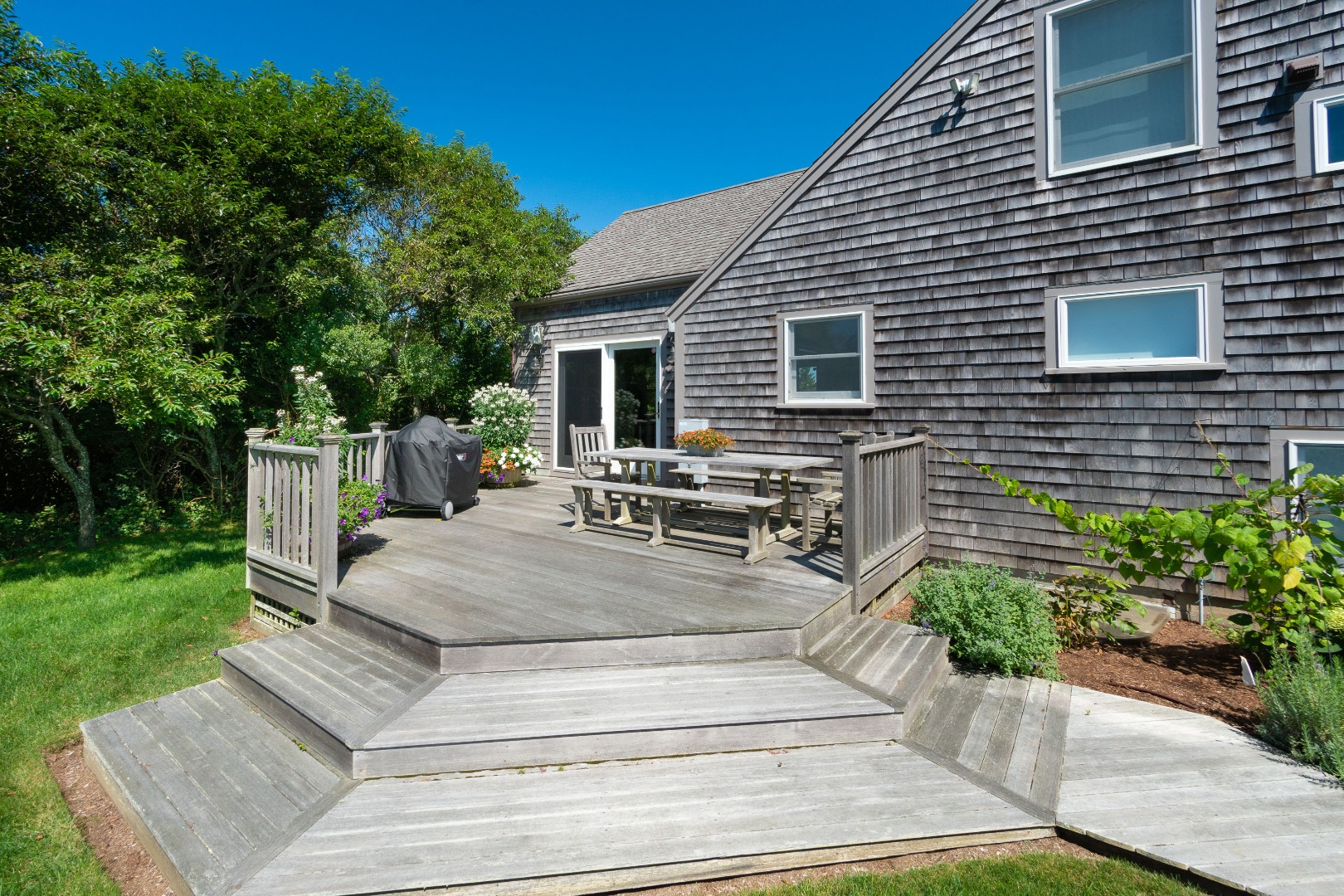 64 Starbuck Road Nantucket, MA 02554 - Photo 32 of 41 Gallery Image 32