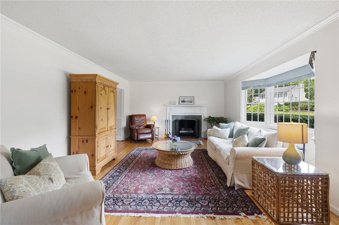 131 Taylor Road Portsmouth, RI 02871 - Photo 15 of 45