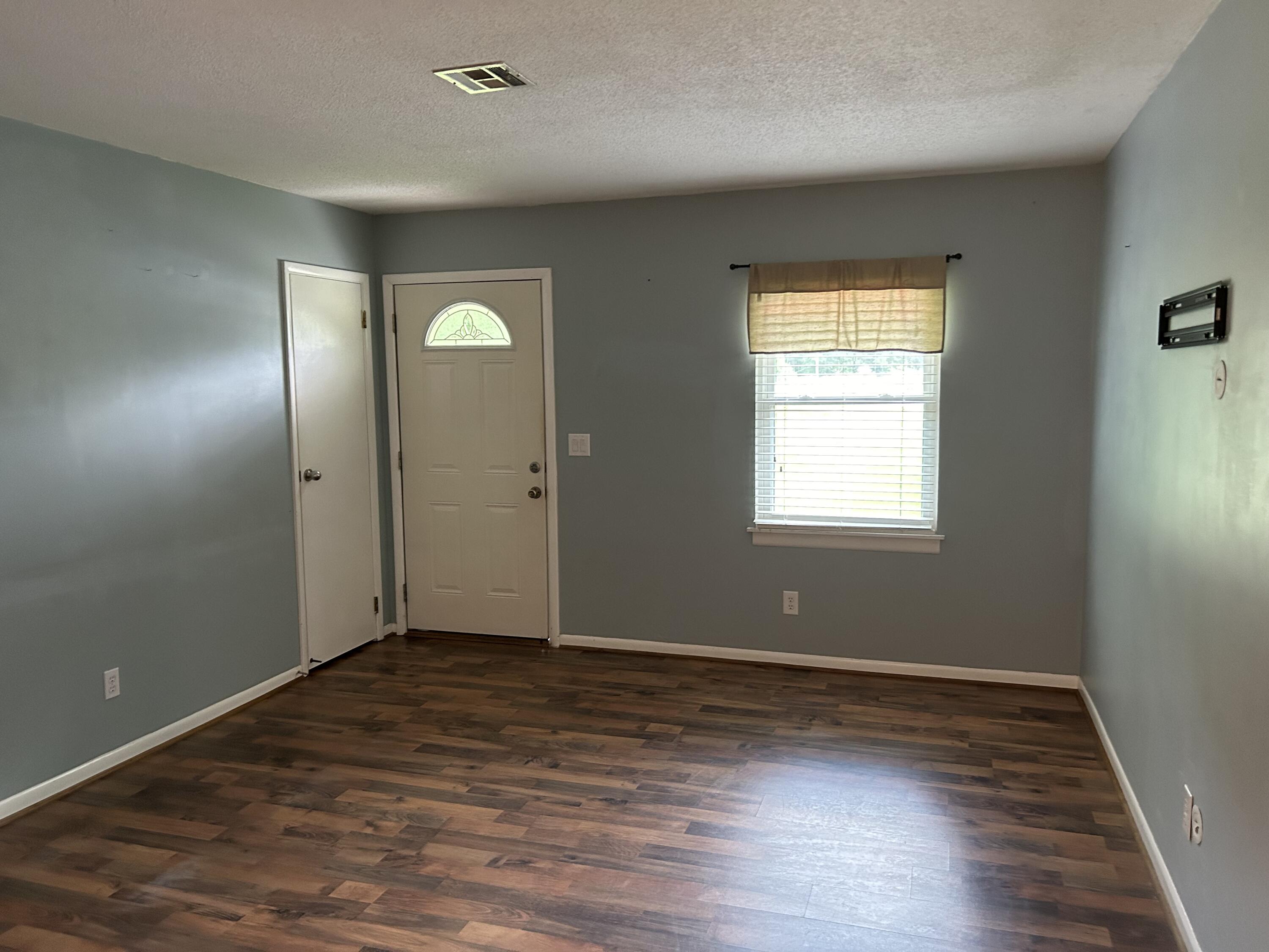 1495 Mesena Road Thomson, GA 30824 - Photo 2 of 26 IMG_3325