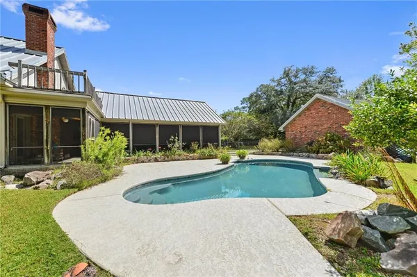 $585,000 | 22 Nottoway Drive, Picayune, MS 39466