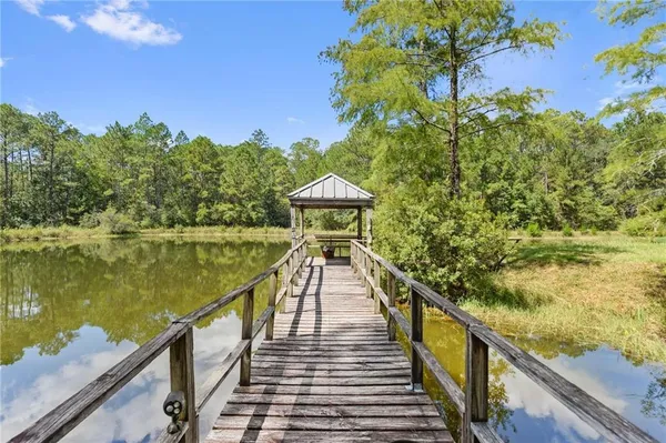 $585,000 | 22 Nottoway Drive, Picayune, MS 39466
