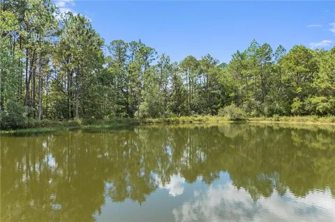 $585,000 | 22 Nottoway Drive, Picayune, MS 39466