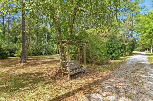 $585,000 | 22 Nottoway Drive, Picayune, MS 39466