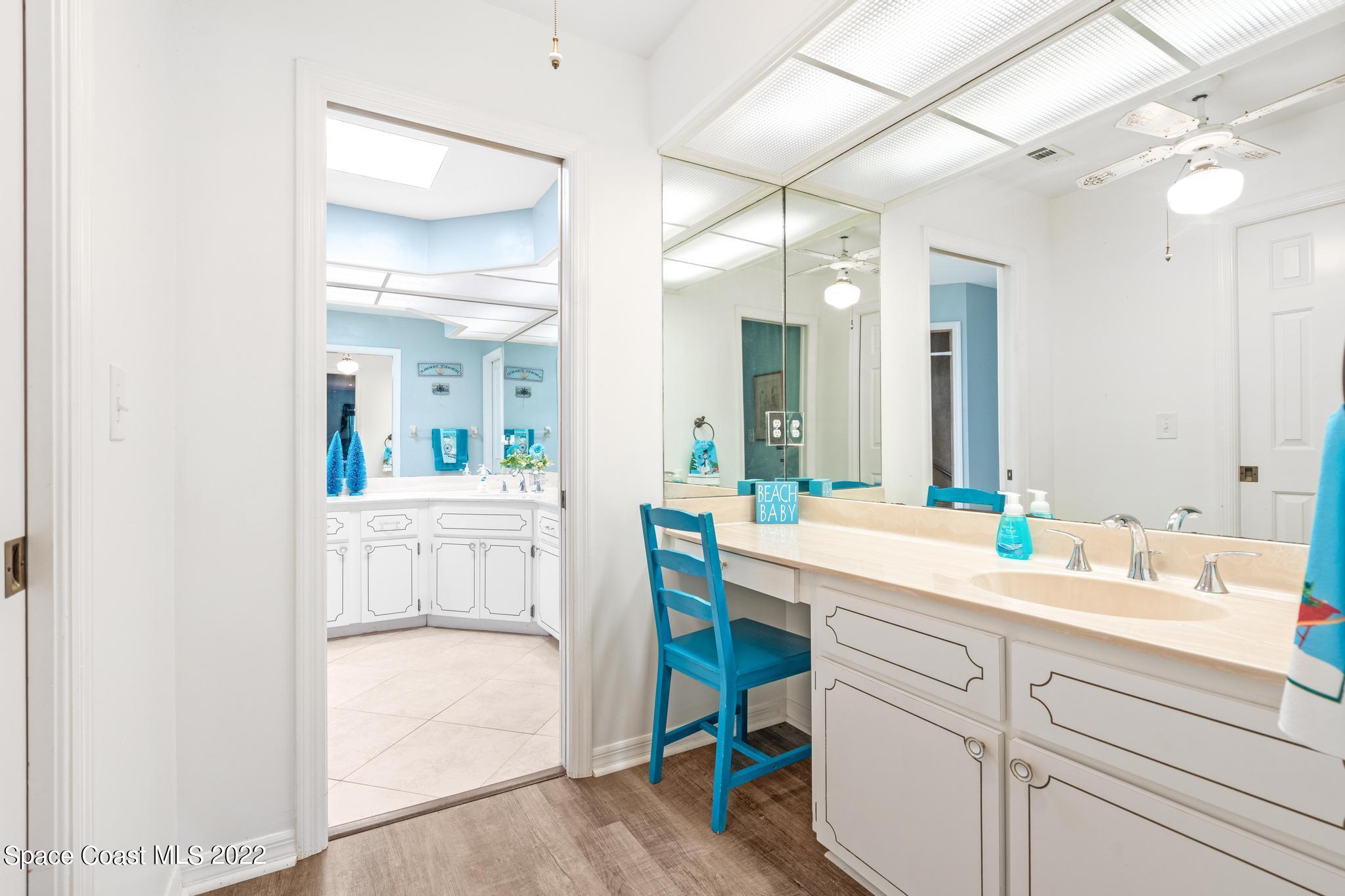 257 Del Monte Road Sebastian, FL 32958 - Photo 20 of 28 MASTER BATH 1