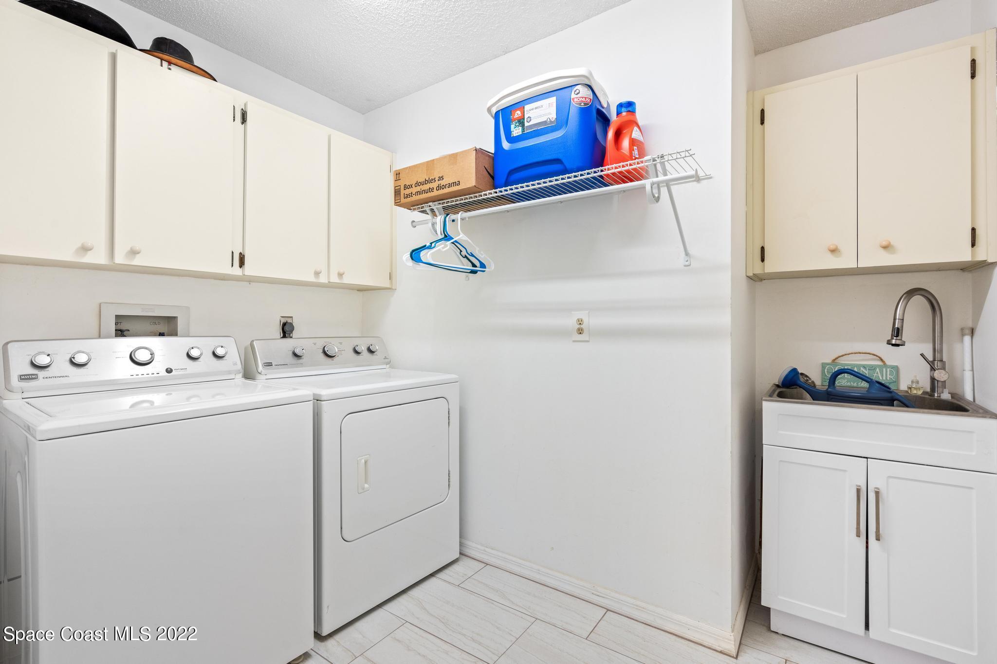257 Del Monte Road Sebastian, FL 32958 - Photo 23 of 28 LAUNDRY
