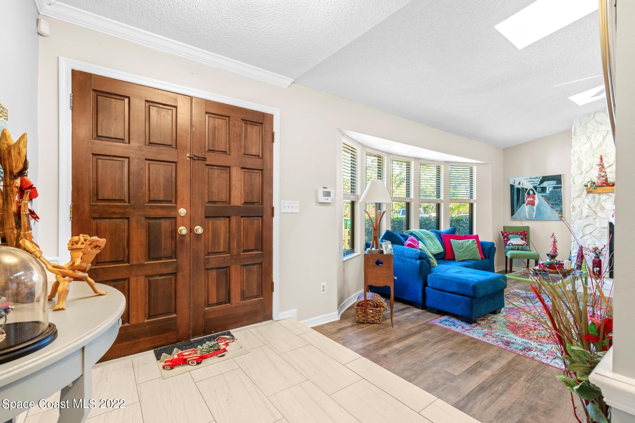 257 Del Monte Road Sebastian, FL 32958 - Photo 6 of 28 FOYER