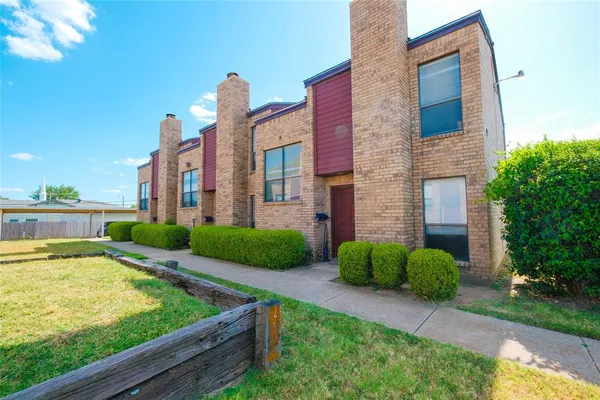 $1,250 | 4829 Diaz Avenue, Unit 1, Fort Worth, TX 76107