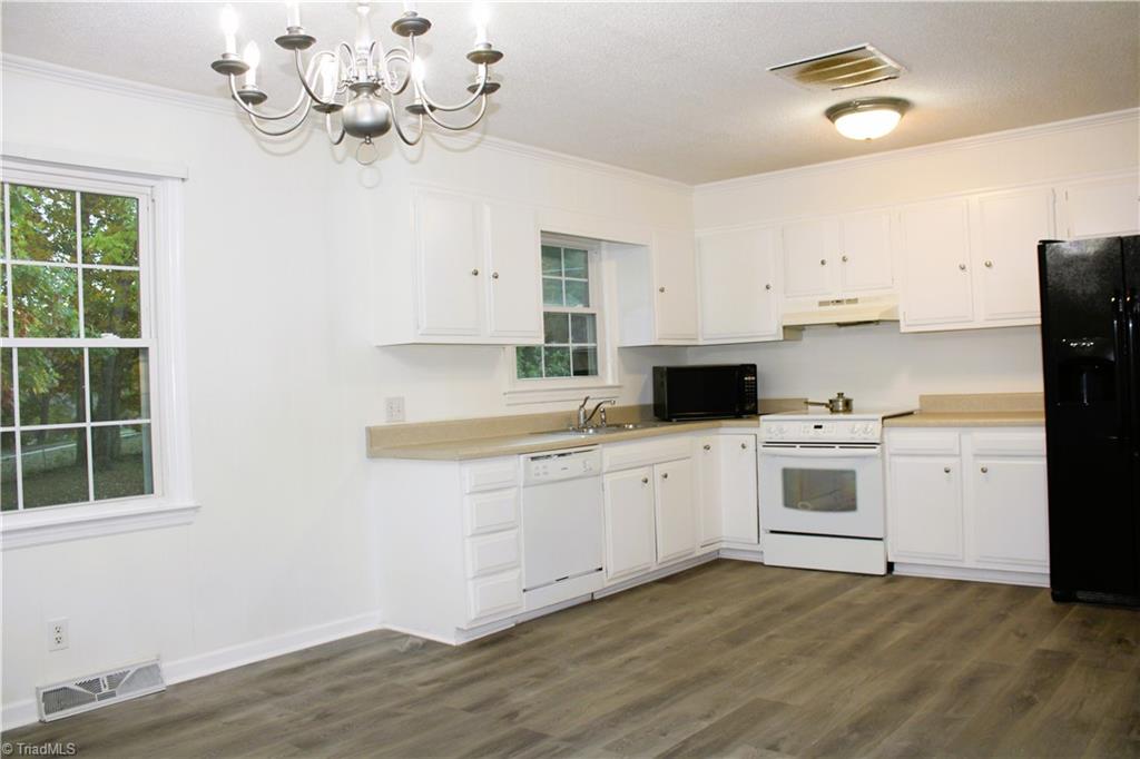 400 Old Mill Road High Point, NC 27265 - Photo 7 of 40 Gallery Image 7