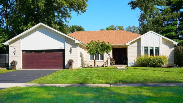 $315,000 | 4200 Washington Avenue, Matteson, IL 60443