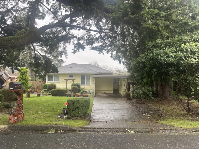 $349,000 | 1012 1st Street, Florence, OR 97439