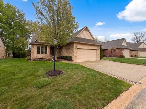 $391,000 | 52186 Jacqueline Court, Macomb, MI 48042