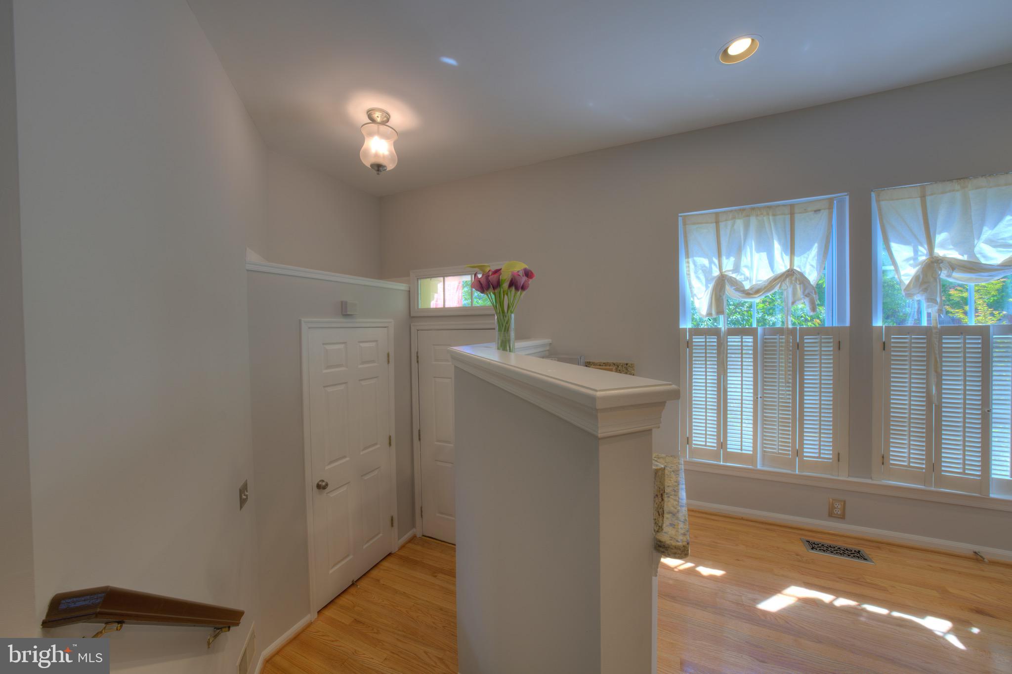 1384 Park Garden Lane Reston, VA 20194 - Photo 3 of 50