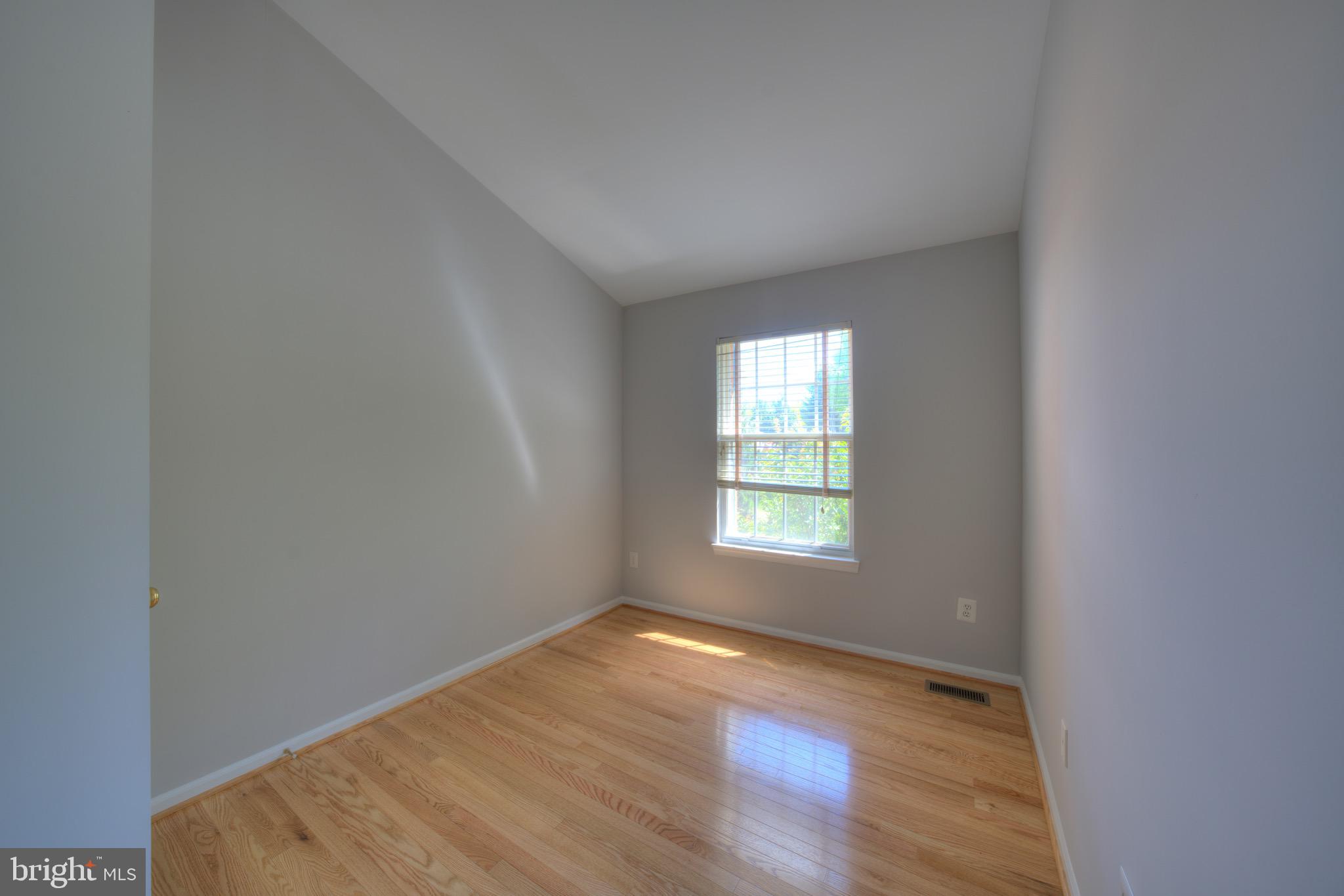 1384 Park Garden Lane Reston, VA 20194 - Photo 34 of 50