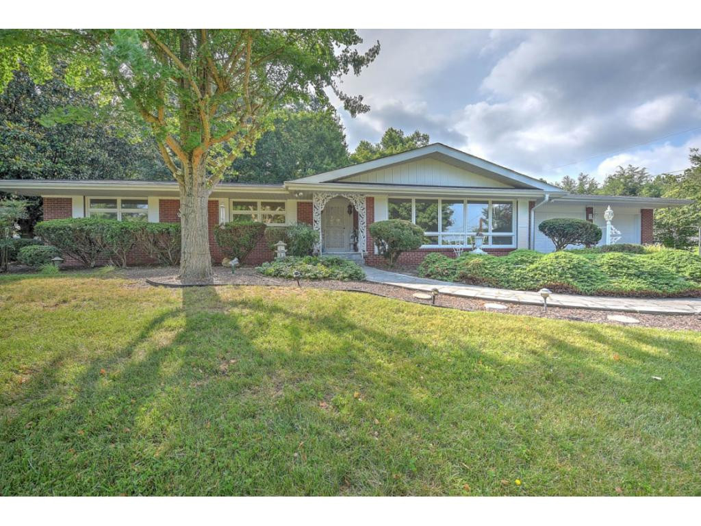 609 Ridgefields Road Kingsport, TN 37660 - Photo 1 of 32 Photo 1