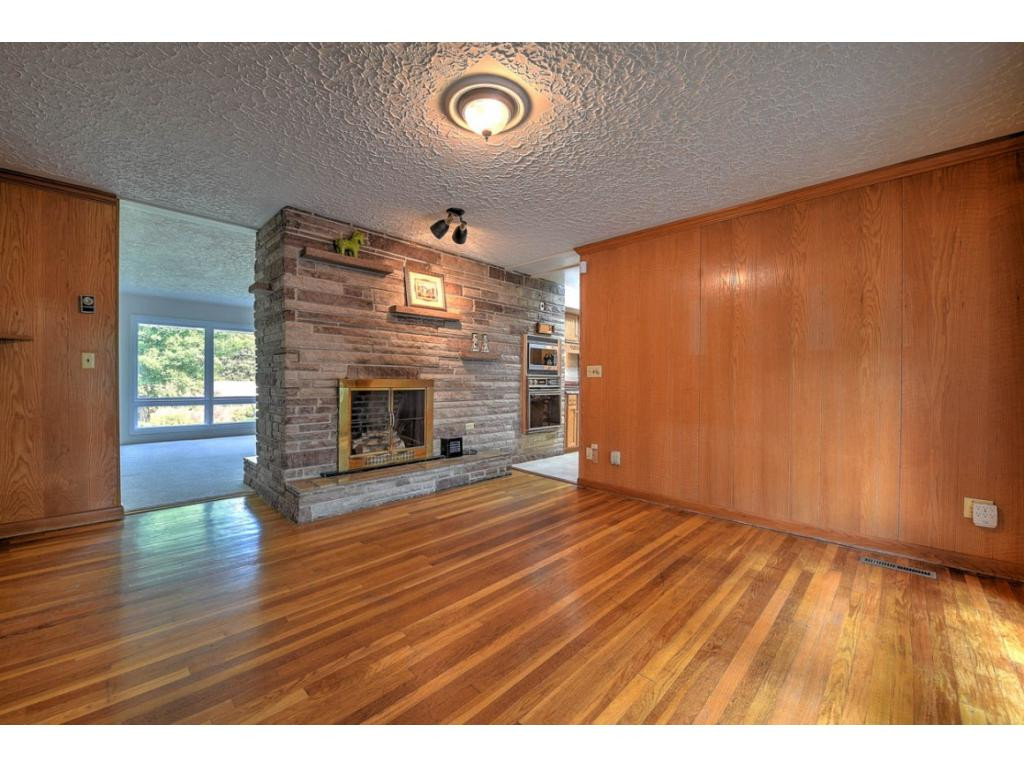 609 Ridgefields Road Kingsport, TN 37660 - Photo 2 of 32 Photo 2