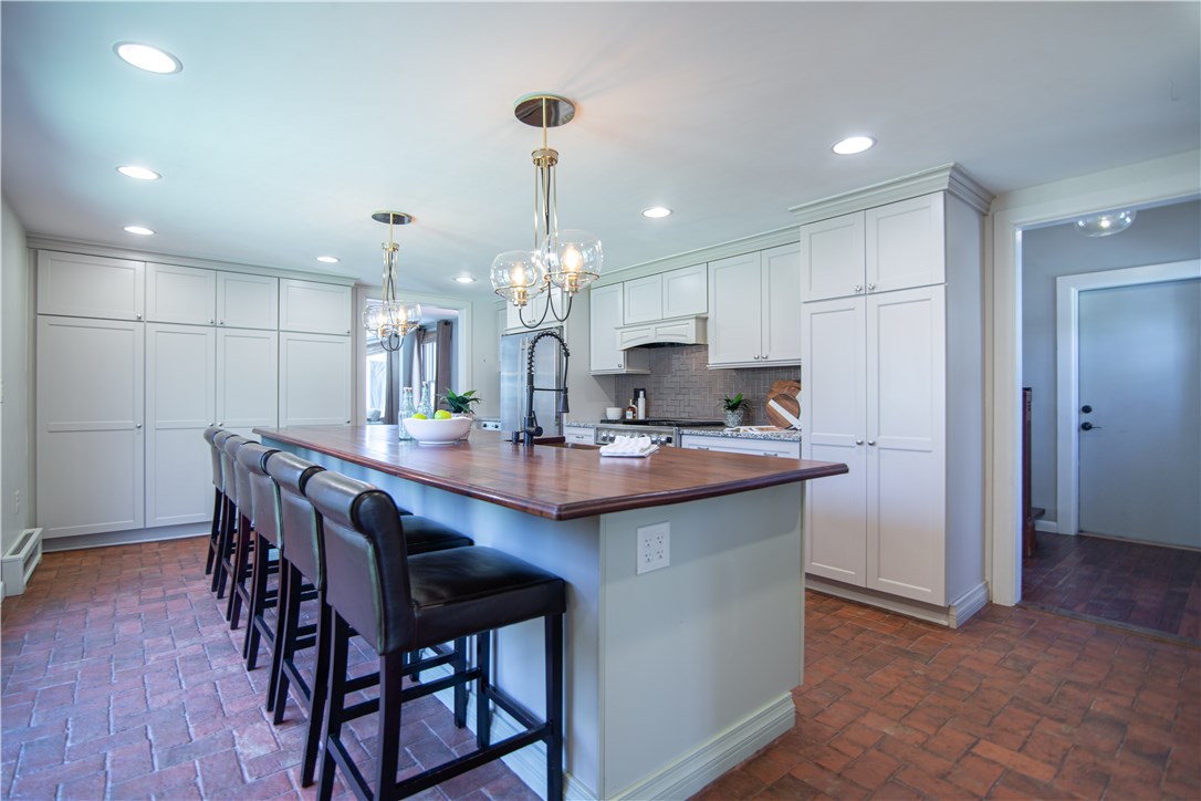 380B Post Road South Kingstown, RI 02879 - Photo 2 of 38