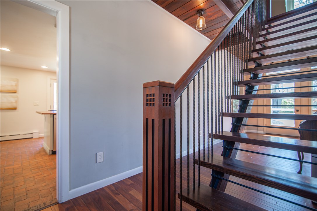 380B Post Road South Kingstown, RI 02879 - Photo 31 of 38