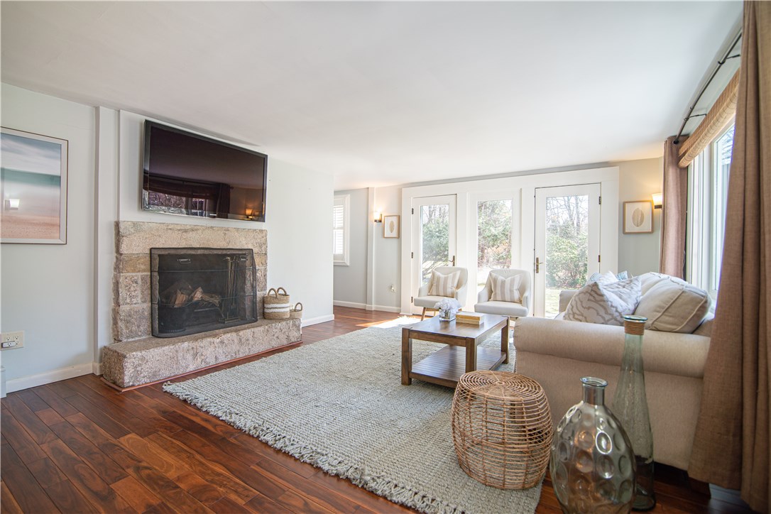 380B Post Road South Kingstown, RI 02879 - Photo 8 of 38