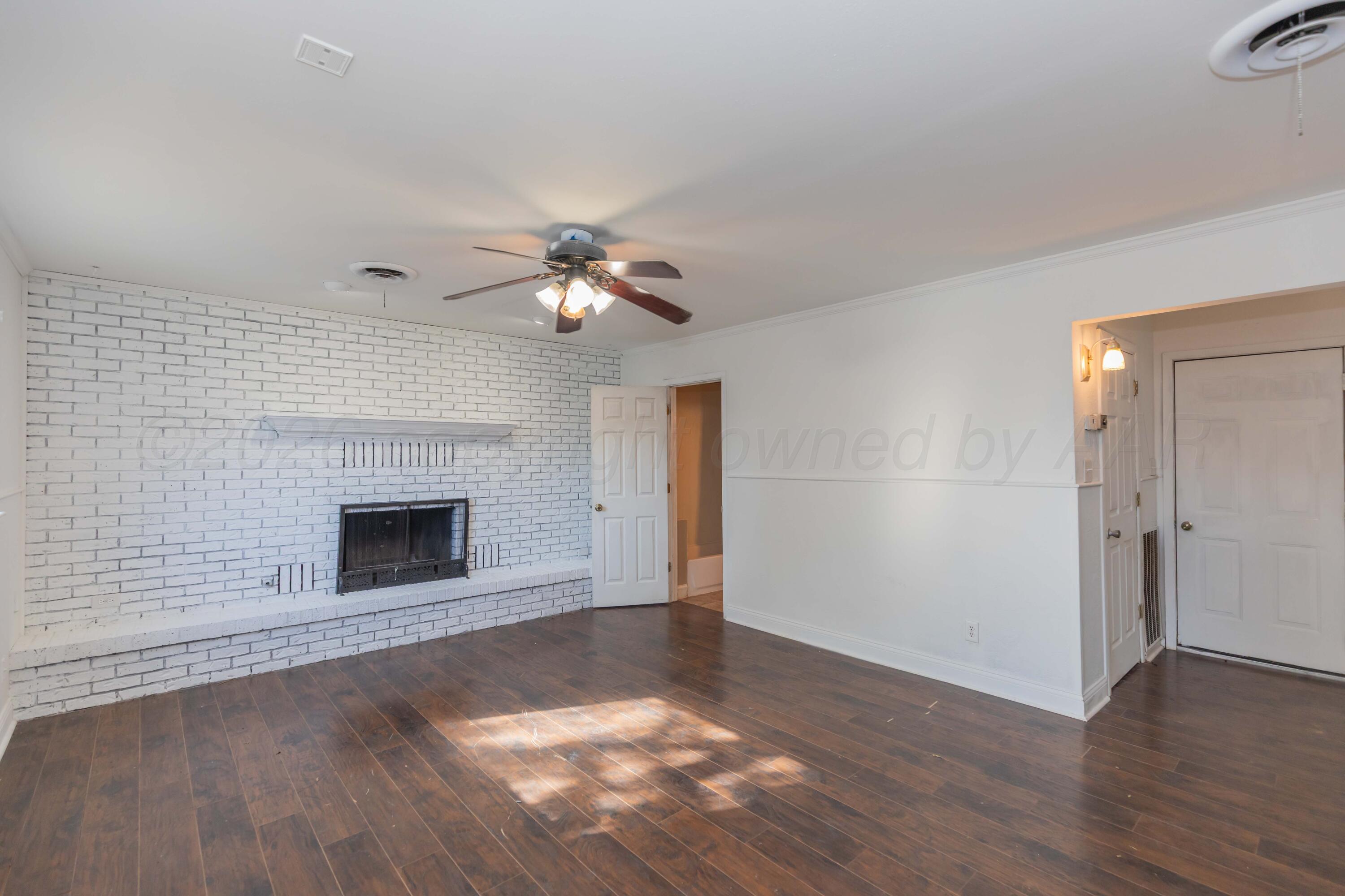 4929 Southwest 16th Avenue Amarillo, TX 79106 - Photo 15 of 30 DEN VIEW 2
