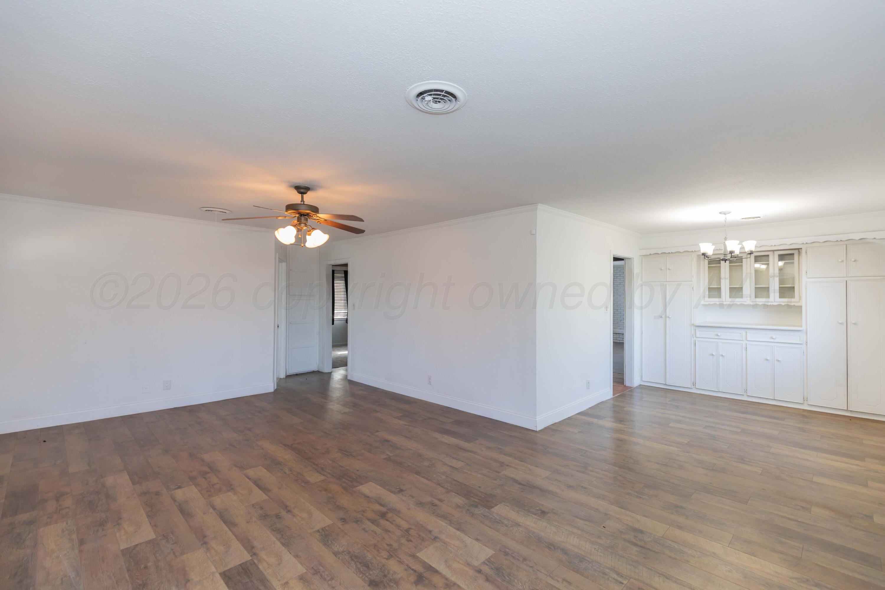 4929 Southwest 16th Avenue Amarillo, TX 79106 - Photo 5 of 30 LIVING ROOM VIEW 1