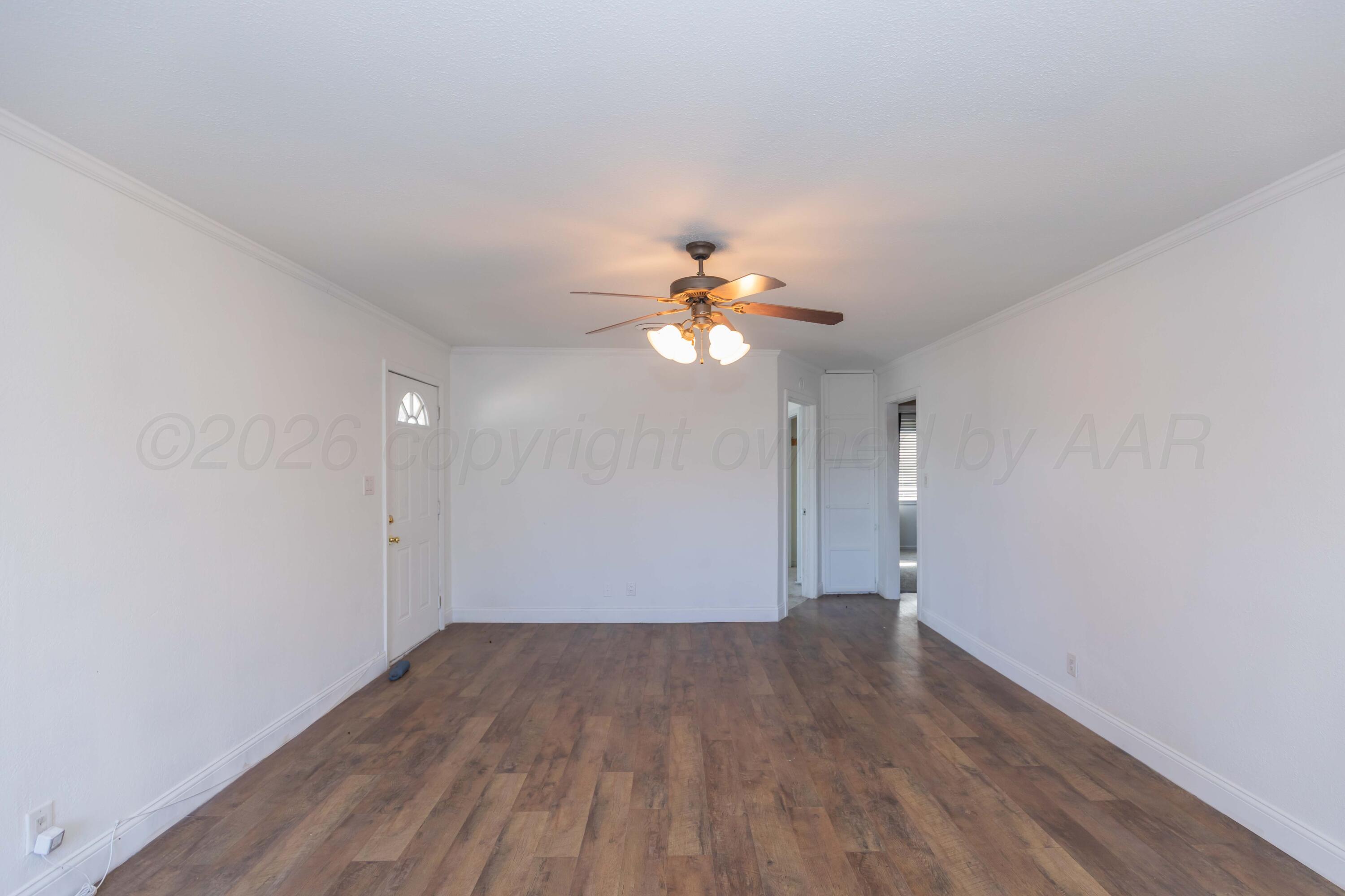 4929 Southwest 16th Avenue Amarillo, TX 79106 - Photo 6 of 30 LIVING ROOM VIEW 2
