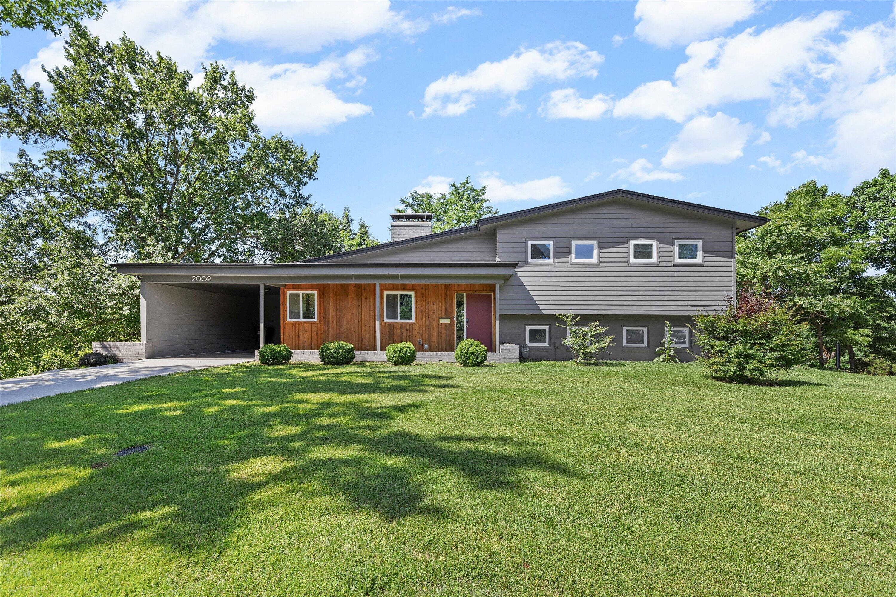 2002 Valleyview Road Columbia, MO 65201 - Photo 1 of 44