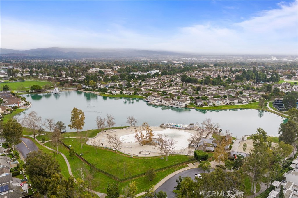 32 Spinnaker Irvine, CA 92614 - Photo 19 of 19 South Lake