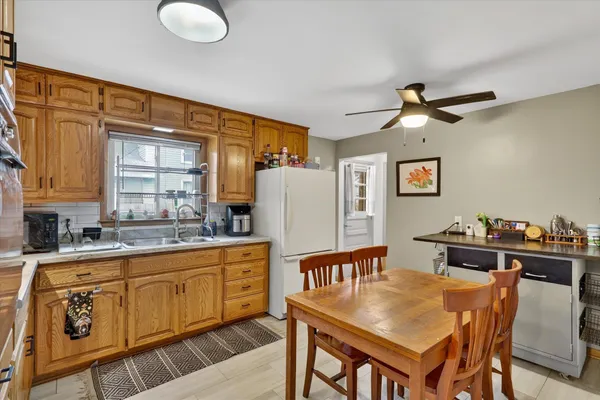 $249,900 | 404 Rockport Road, Janesville, WI 53548