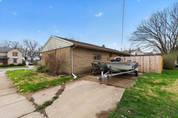 $249,900 | 404 Rockport Road, Janesville, WI 53548