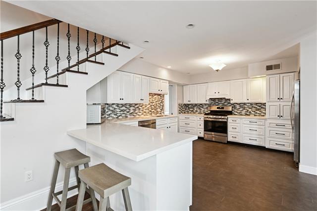 730 Angela Street Arabi, LA 70032 - Photo 8 of 23