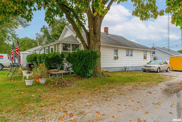 $349,900 | 923 North Adams Street, Lincoln, IL 62656