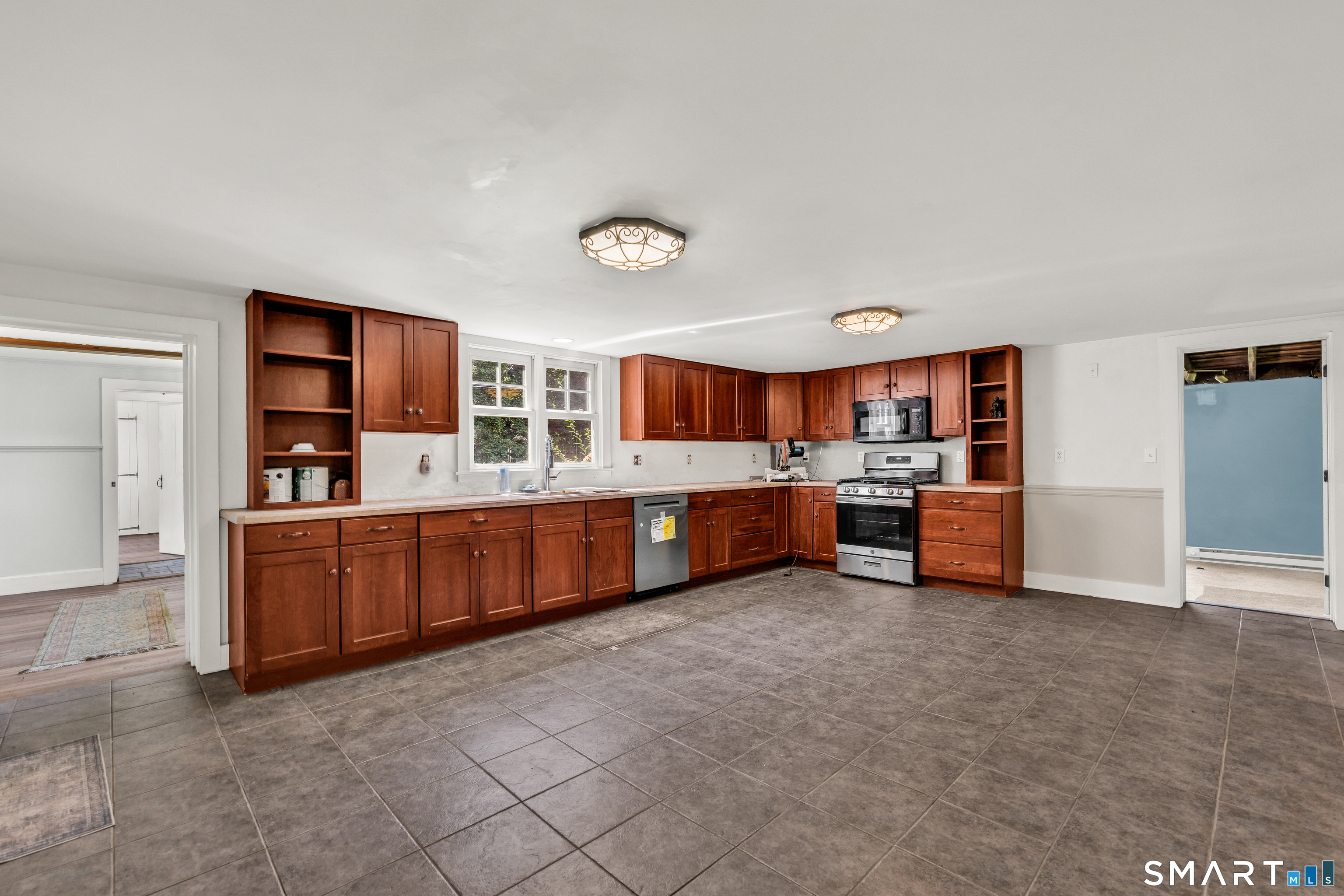 463 Pearl Lake Road Waterbury, CT 06706 - Photo 23 of 37 Gallery Image 23