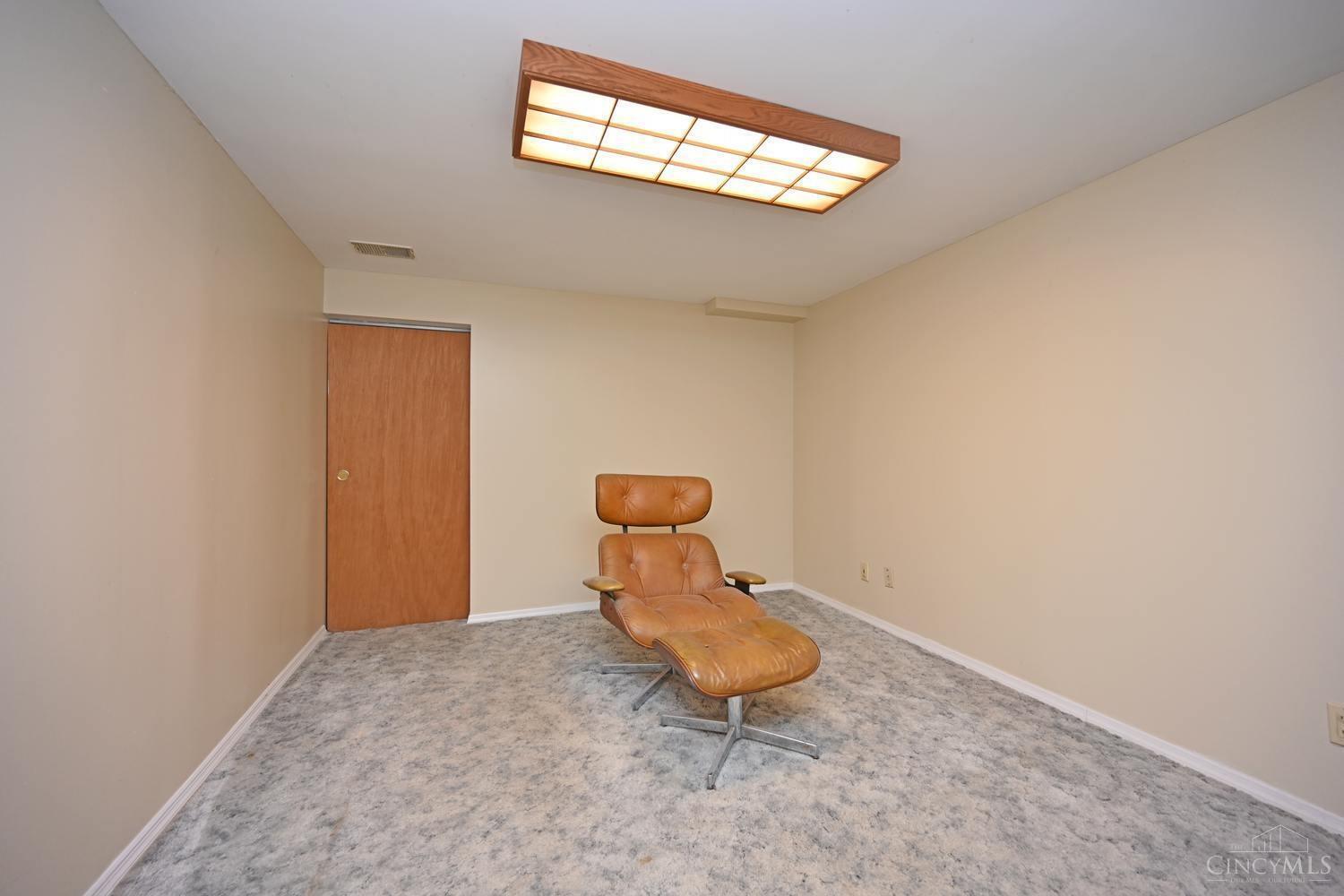1587 8 Mile Road Cincinnati, OH 45255 - Photo 15 of 43 Gallery Image 15