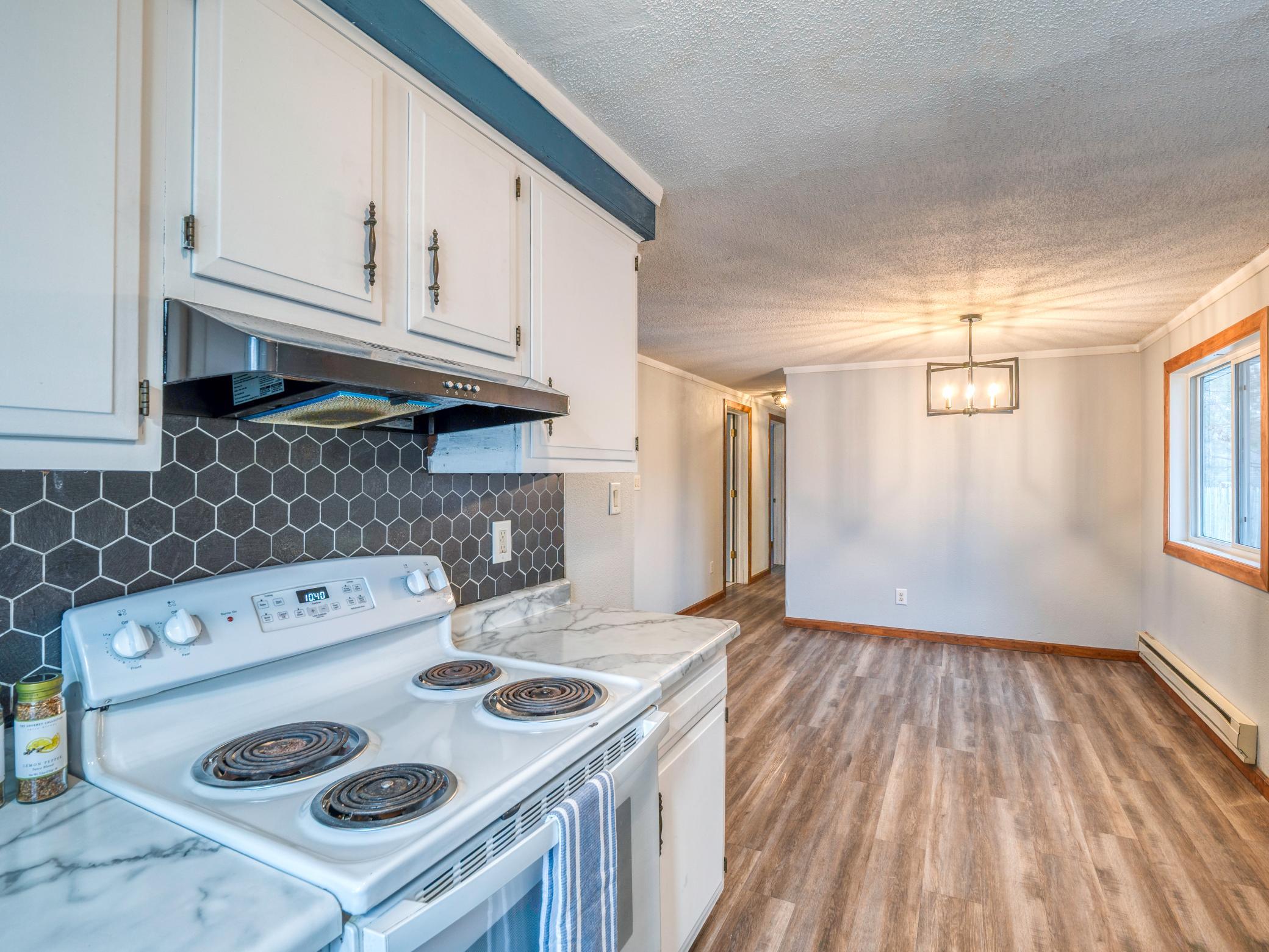 523 18th Street Northwest Bemidji, MN 56601 - Photo 9 of 35