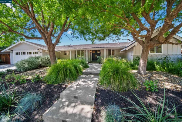 $1,599,000 | 203 Via Monte, Walnut Creek, CA 94598