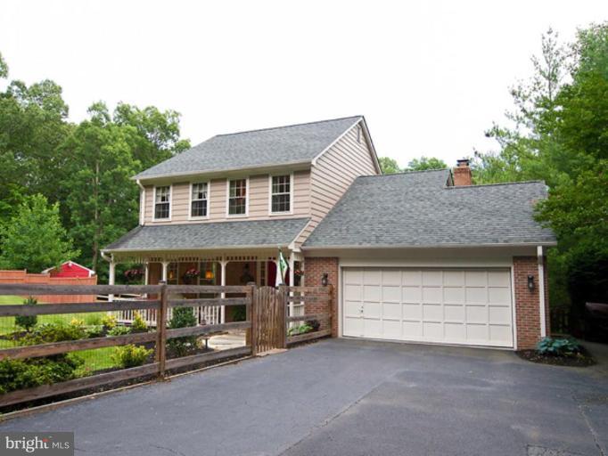 11823 Henderson Road Clifton, VA 20124 - Photo 1 of 20 Exterior (Main)