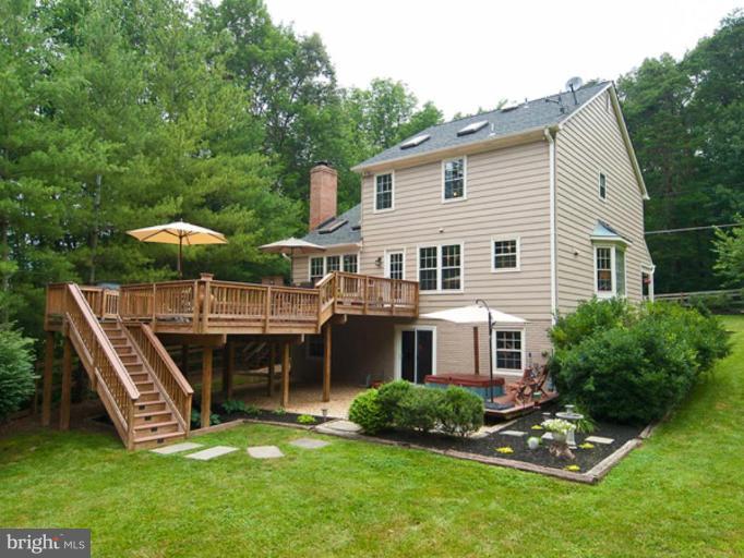 11823 Henderson Road Clifton, VA 20124 - Photo 2 of 20 Exterior #2