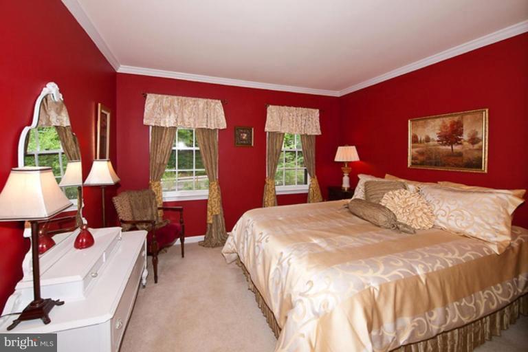 11823 Henderson Road Clifton, VA 20124 - Photo 17 of 20 Bedroom #2
