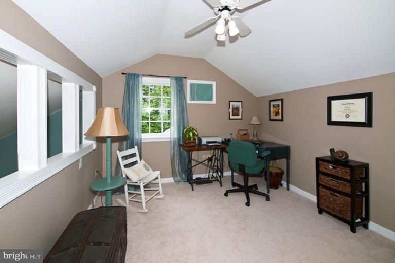 11823 Henderson Road Clifton, VA 20124 - Photo 19 of 20 Study