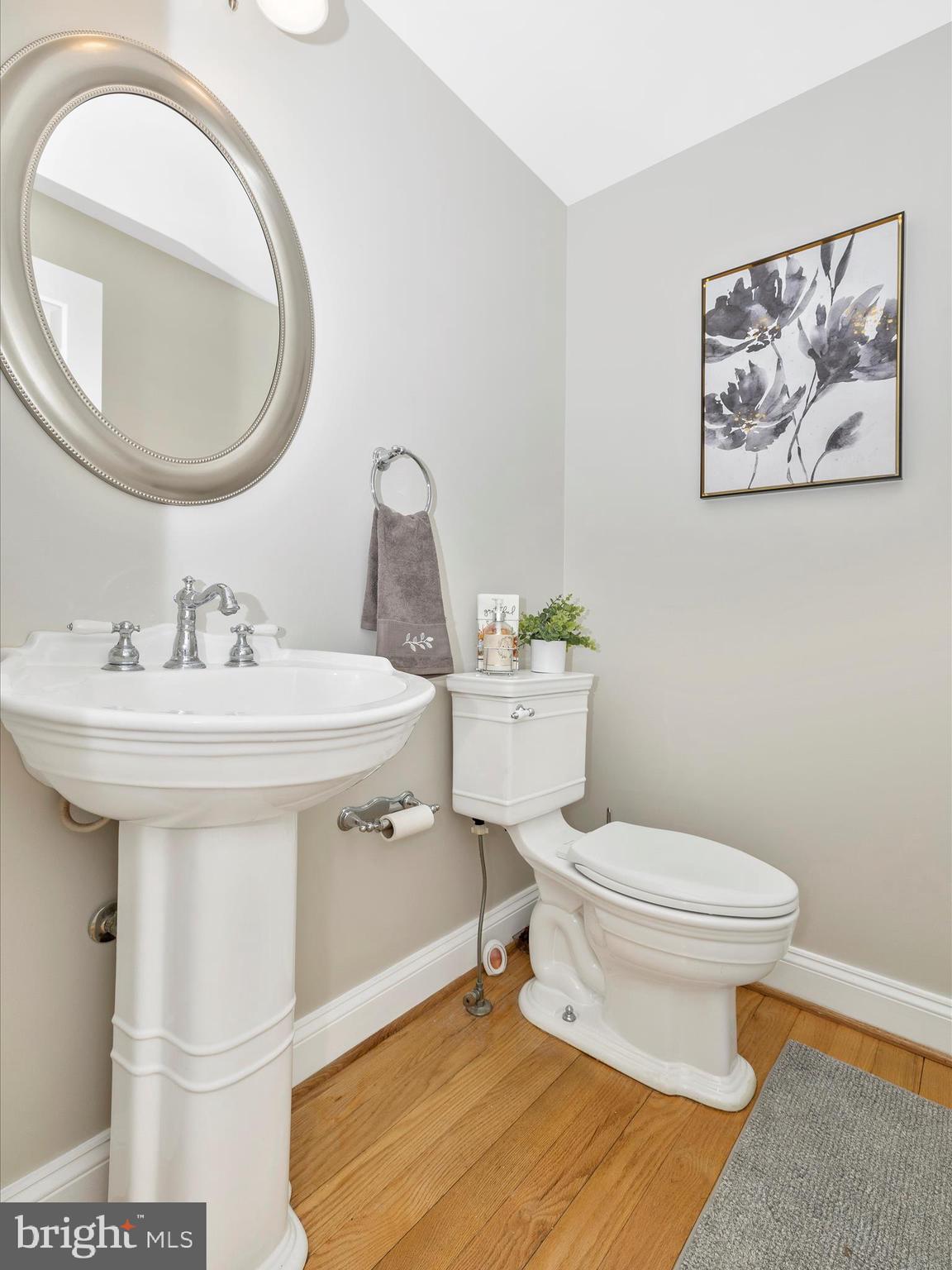 2009 Flint Hill Road Silver Spring, MD 20906 - Photo 29 of 83 Powder Room