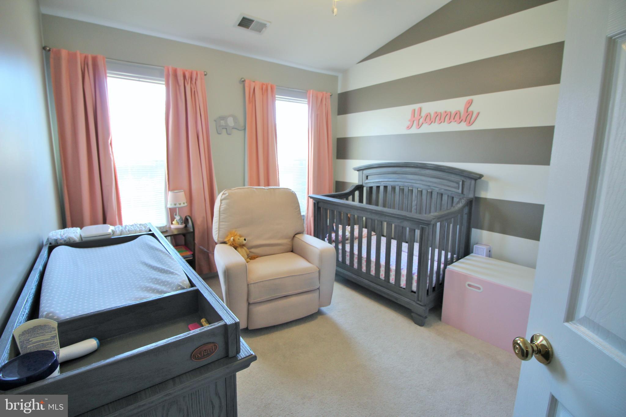 2816 Roesh Way Vienna, VA 22181 - Photo 20 of 32 Bedroom 2