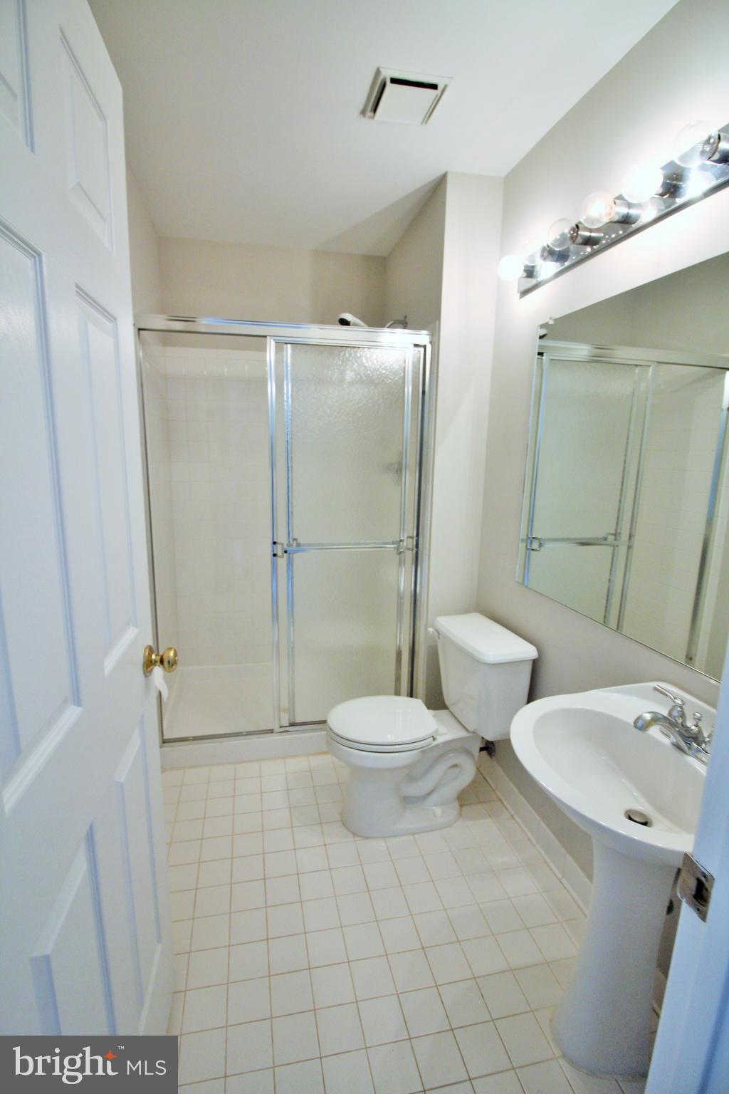 2816 Roesh Way Vienna, VA 22181 - Photo 29 of 32 Lower Level Full Bathroom