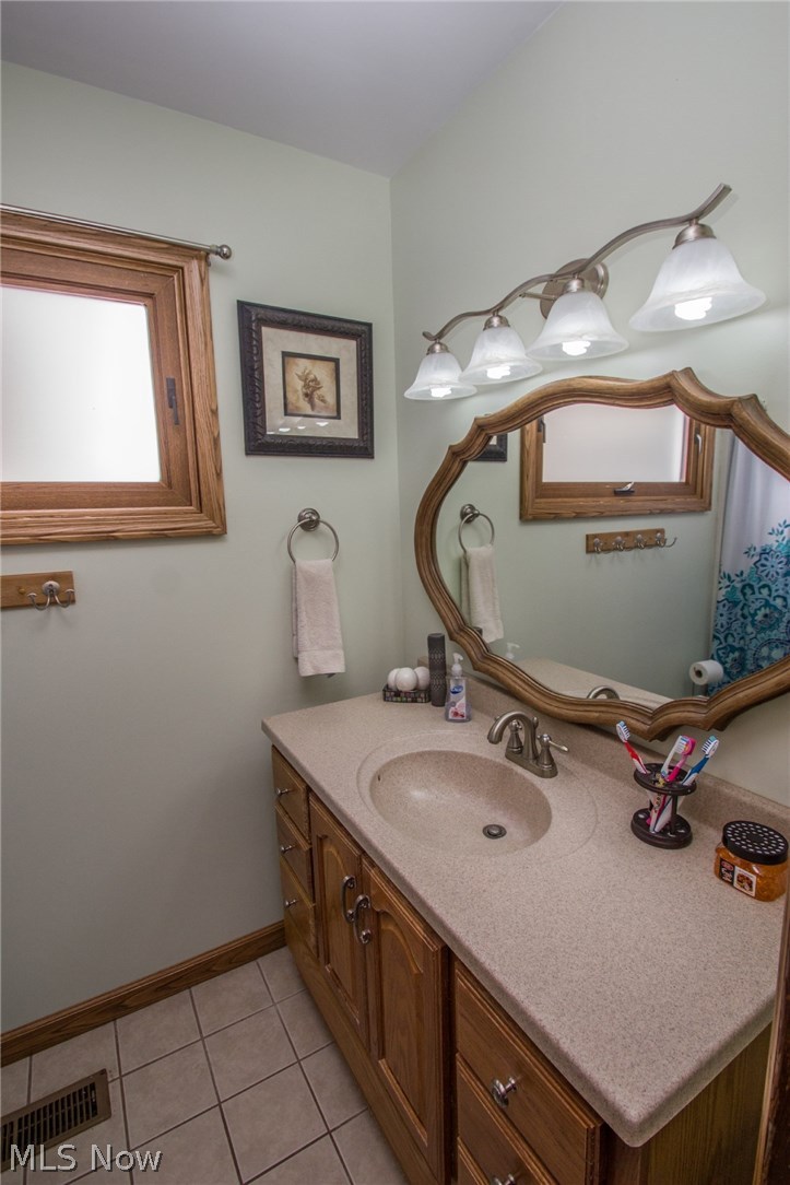 6389 Sherborn Road Parma Heights, OH 44130 - Photo 15 of 25