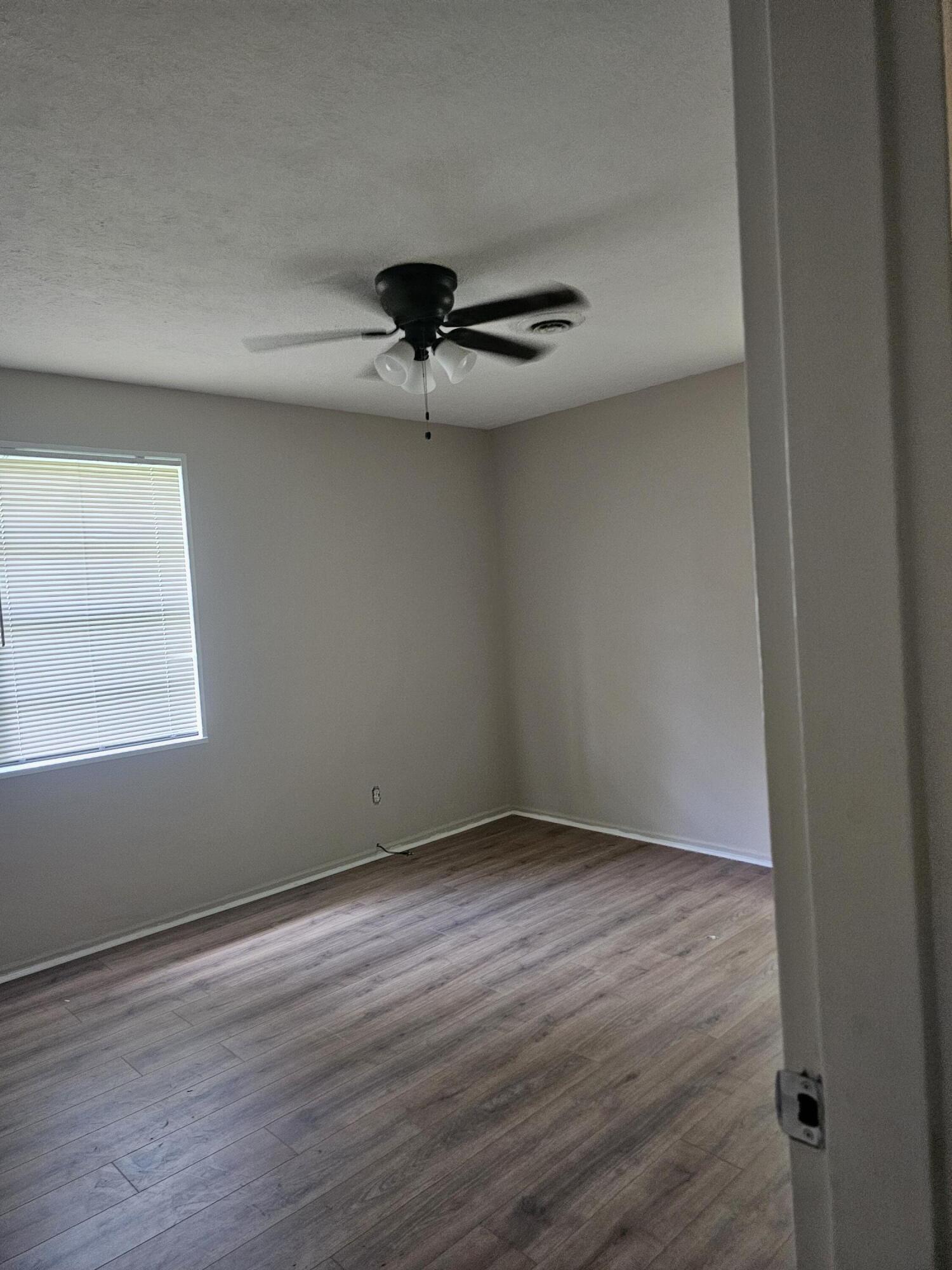 641 Yates Street Northeast Aiken, SC 29801 - Photo 4 of 5