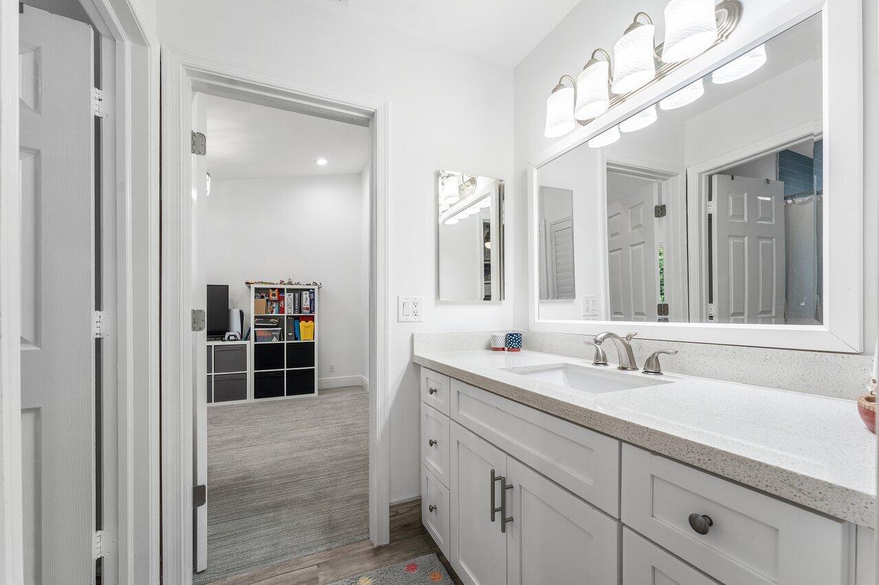 7700 Northeast Spanish Trail Court Boca Raton, FL 33487 - Photo 17 of 30 12